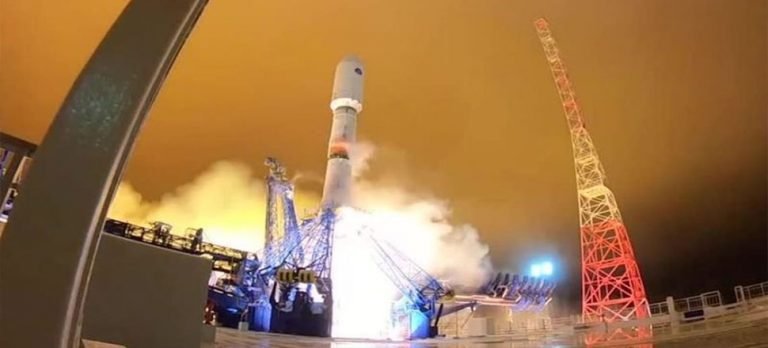 Rusya, uzaya iletişim ve istihbarat uydusu yolladı