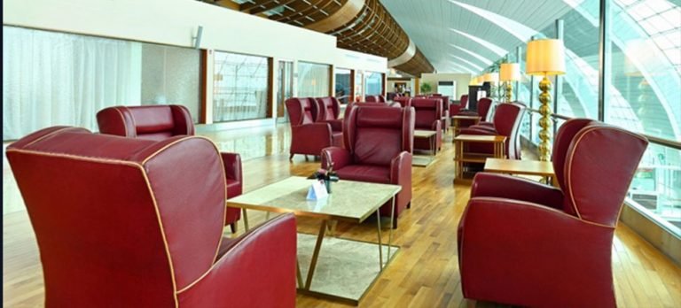 Emirates, Dubai Uluslararası Havalimanı’nda Özel First Class Dinlenme Salonunu Yeniden Açıyor