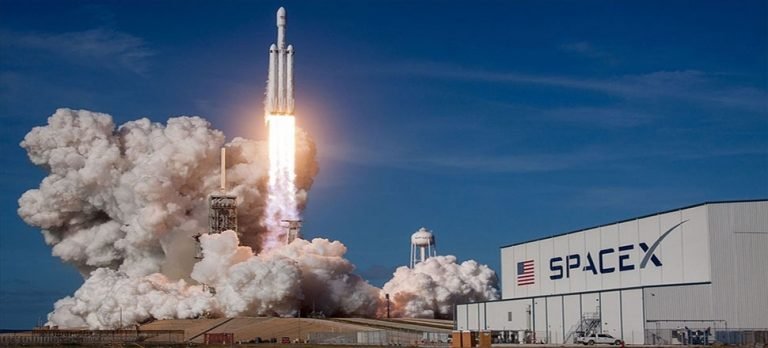 SpaceX, ISS’de Mahsur Kalan Astronotları Evine Getiriyor