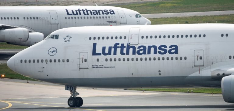 Lufthansa, Frankfurt-Pekin Uçuşlarını İptal Etmeyi Değerlendiriyor