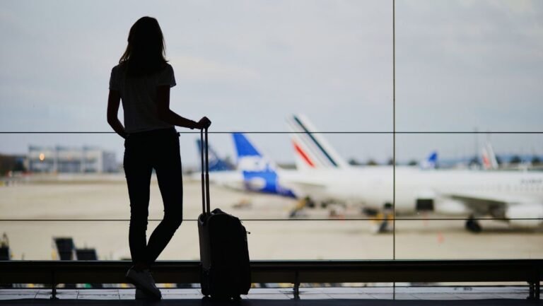 Havayolu Dolandırıcılığı Alarmı:  Şikayet Eden Müşterilere Havayolu Temsilcisi Rolüyle Yaklaşıyorlar