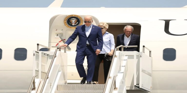 Başkan Biden, Havayolu Şirketlerine Ücretsiz Aile Koltuğu Sağlamaları İçin Çağrıda Bulundu