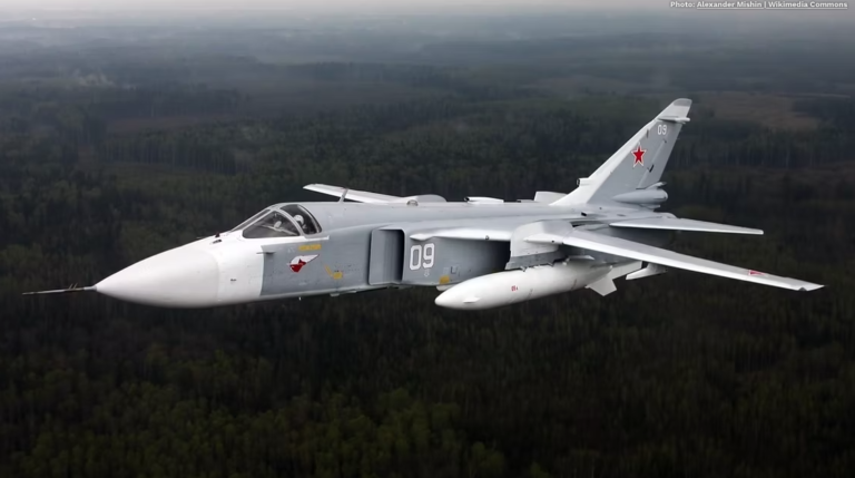 Sukhoi Su-24 Hakkında Bilmeniz Gerekenler: Rusya’nın Süpersonik Savaş Uçağı
