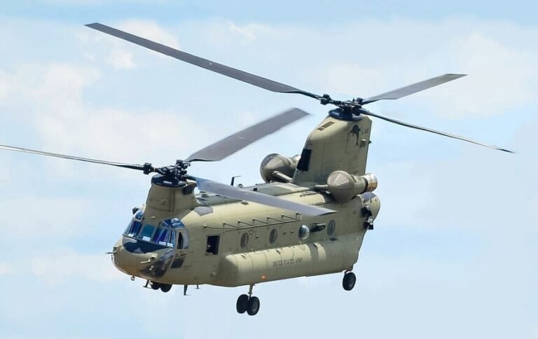 Boeing’in Yeni CH-47F Block II Chinook Helikopteri ABD Ordusu ile Buluştu