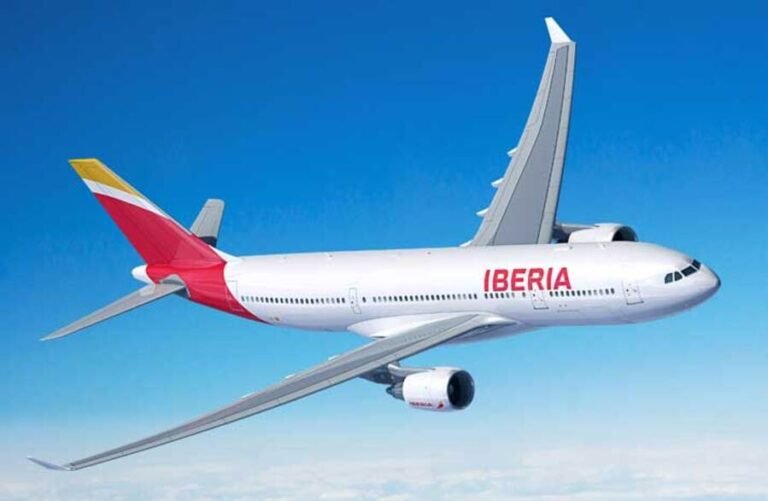 Iberia, Yaz Sezonunda WhatsApp Üzerinden Check-in ve Yeni Yemek Seçenekleri Sunuyor