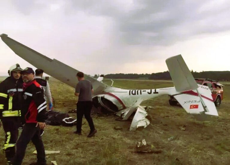 Fenix Uçuş Okulu’na Ait Uçak Düştü: İki Pilot Öldü